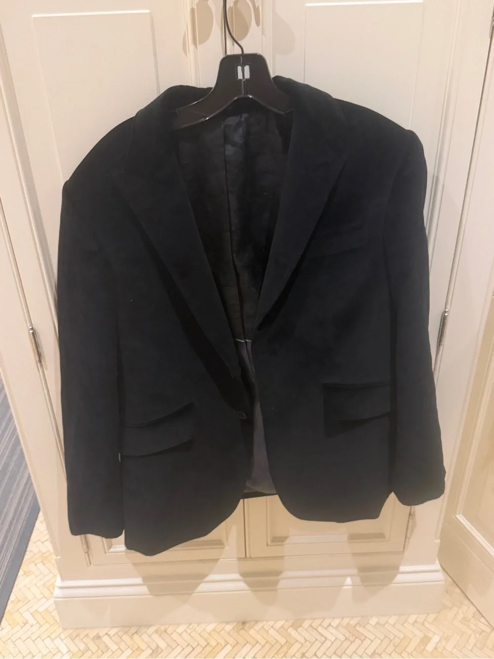 Men's Black Velvet Single-Button Coat